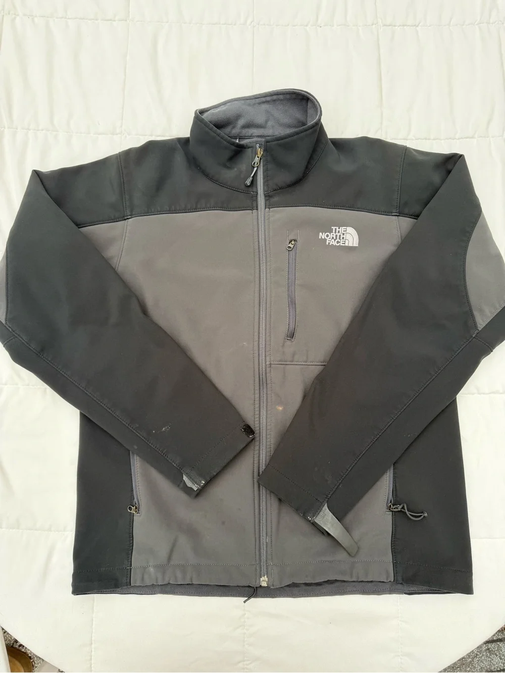 The North Face Men's Two-Tone Black & Gray Softshell Jacket
